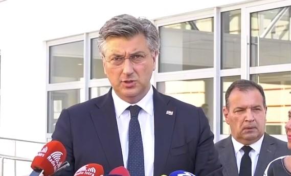 Plenković: Milanovićeva politika primjerenija je pijancu u kafani prije 50 godina