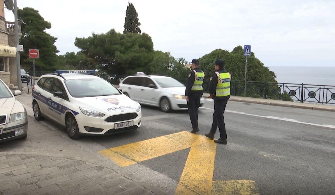 Policija na terenu - Avaz