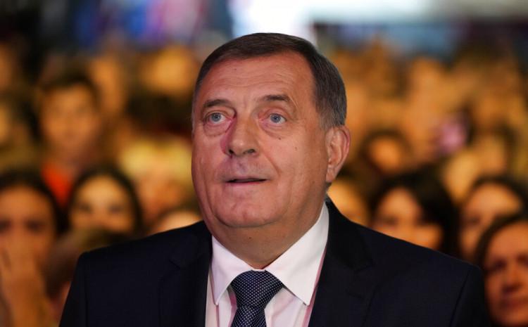 Dodik najavio veliku reformu SNSD-a: Uslov je da budu lojalni RS i da budu patriote