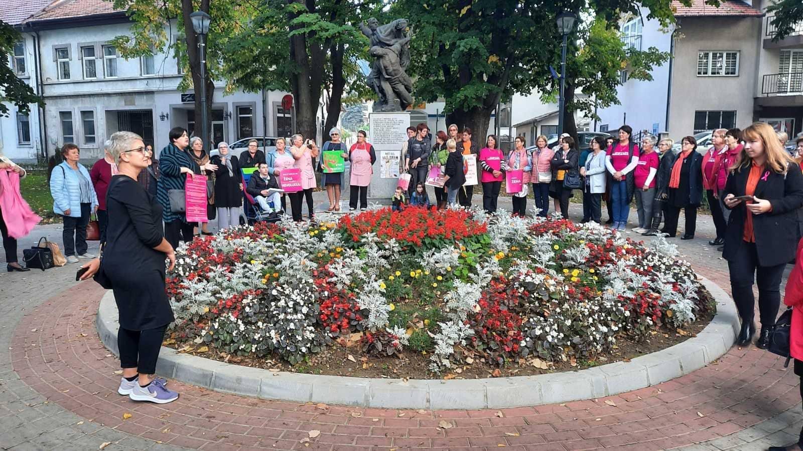 Poruka s protesta podrške ženama u Gračanici: Predavati se nećemo