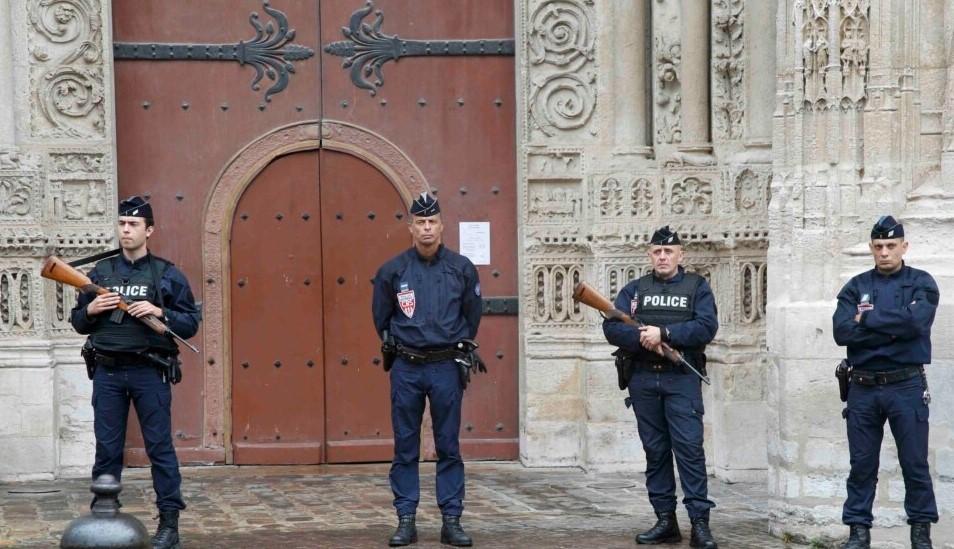 Policija i žandarmerija na terenu - Avaz