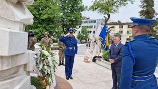 Komšić: Osjećam se ponosno, jer sam odabrao pravu stranu kada je bilo potrebno