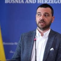 Magazinović: Pošto se Dodik bavi time ko gdje može šetati, da javim da ću uskoro doći u Banju Luku