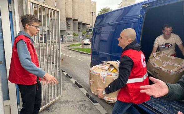 Tokom akcije prikupljanja pomoći - Avaz