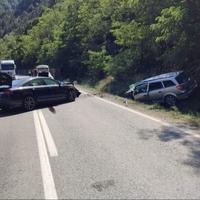 Završen uviđaj kod Žepča: U nesreći povrijeđeno više osoba, saobraćaj pušten nakon dvosatne obustave