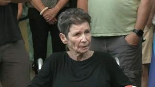 Žena (85) koju je Hamas oslobodio otkrila detalje: Prošla sam pakao, ali su govorili da vjeruju u Kur'an i da me neće povrijediti