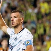 Video / Džeko vratio Fenerbahče u život, "Dijamant" dao prvi zvanični gol u sezoni