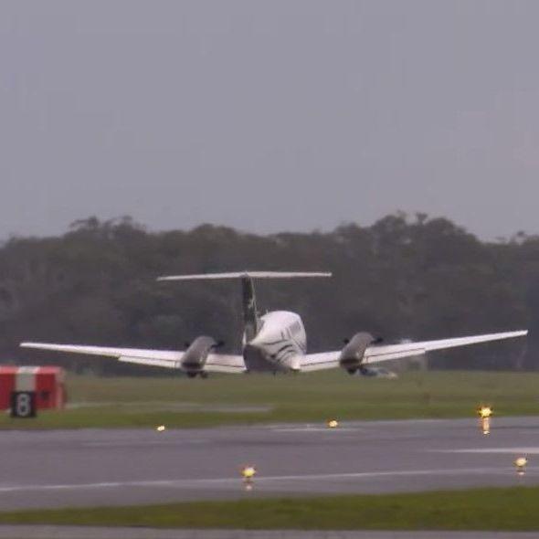 Pogledajte kako je avion u Australiji sletio s uvučenim točkovima