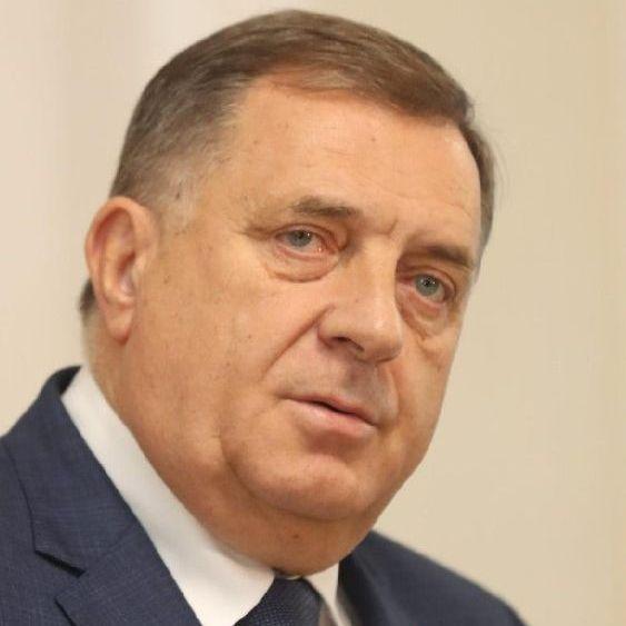 Dodik poručio Marfiju: Prihvati se konvencija koje propisuju ponašanje diplomata, možda tada zašutiš