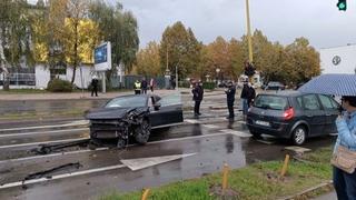 Teška saobraćajna nesreća u Tuzli: Četiri osobe povrijeđene