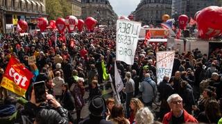 Opet protesti u Francuskoj: Hiljade ljudi na ulicama, borba protiv reforme penzionog sistema