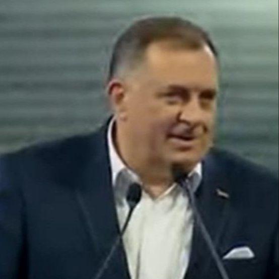 Dodik prilikom obraćanja spomenuo Stanivukovića: Dobro da je gradonačelnik