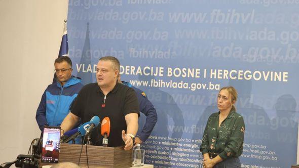 S press konferencije Vlade FBiH - Avaz