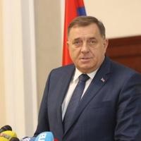 Dodik: Izetbegović laže, zamišlja historiju kao mali Đokica