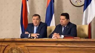 Dodik rekao da je trojka gora od SDA, ponovo vrijeđao Šmita i Marfija