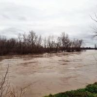 Poplave u Bijeljini: Vatrogasci iz kuće evakuisali trudnicu i još tri osobe