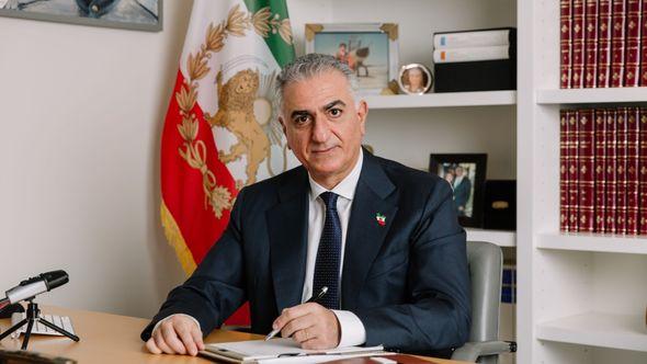 Reza Pahlavi - Avaz