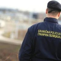 Granična policija BiH spriječila krijumčarenje 19 osoba, među njima šestero djece