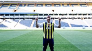 Džeko odsutan sa prvog treninga Fenerbahčea: Sve pratio putem Instagrama