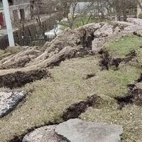 Fotografije koje pokazuju razmjere katastrofe: Klizište na nekoliko metara od kuća u blizini Maglaja