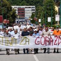 Stotine građana na protestima u Goraždu: Porazili nas niste 1995., nećete ni 2023. godine