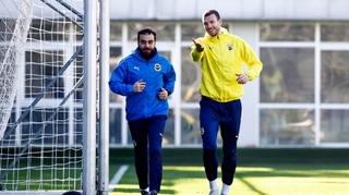 Navijači Fenerbahčea su strepili, a sada im je Džeko poslao poruku koju su iščekivali