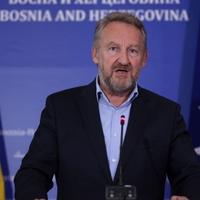 Izetbegović: Mora Srbin biti saglasan s nečim, mora Hrvat, mora Bošnjak, to Evropa ne poznaje