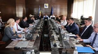 Vlada FBiH o aktivnostima na ugroženim područjima: Data zaduženja za sanaciju željezničke i putne infrastrukture