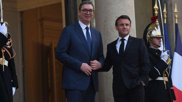 Aleksandar Vučić i Emanuel Makron - Avaz