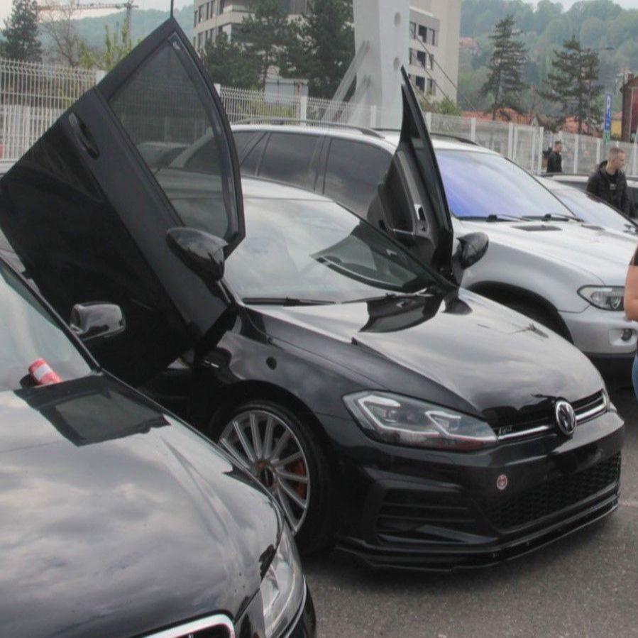 U Tuzli održan susret ljubitelja automobila "CarMeet"