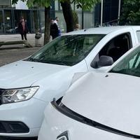 Sudar automobila na Socijalnom: Povrijeđene dvije osobe 