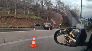 U nesreći povrijeđene tri osobe u Semizovcu, sudarila se dva vozila