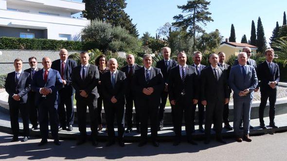 S održane konferencije - Avaz