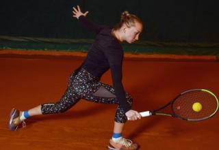 Sumejja Isić već 13 godina trenira tenis: Država ne brine o mladim sportistima, prepušteni smo sami sebi 