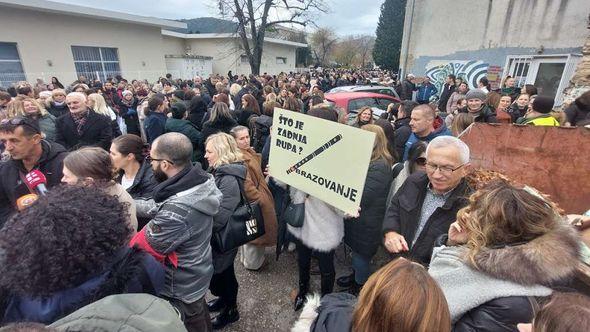 Prosvjetni radnici HNK-a - Avaz