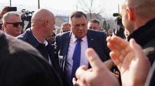 Foto + video / Milorad Dodik stigao u Sud BiH, dočekan aplauzom