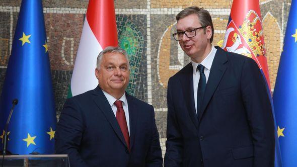 Viktor Orban i Aleksandar Vučić - Avaz