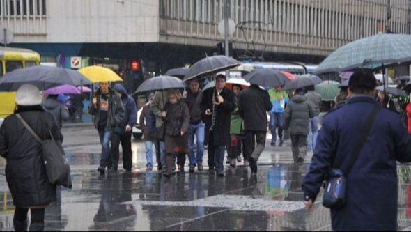 U Sarajevu pretežno oblačno vrijeme sa kišom i lokalnim pljuskovma - Avaz