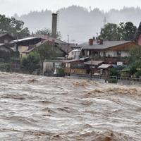 Dijelovi Slovenije i dalje odsječeni: Očekuju se nove padavine