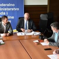 Delić na sastanku s predstavnicima sindikata u FBiH i Udruženjem poslodavaca FBiH